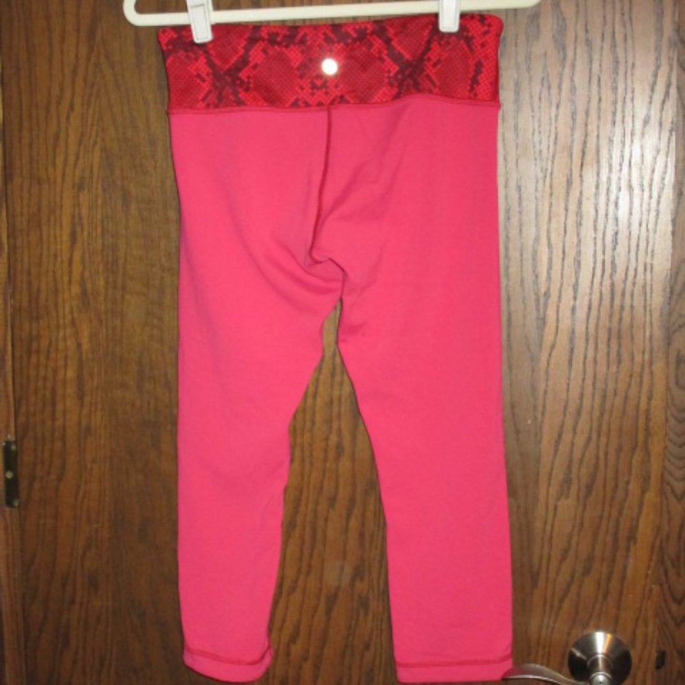 Lululemon Red Crop 21" Leggings, Size 8